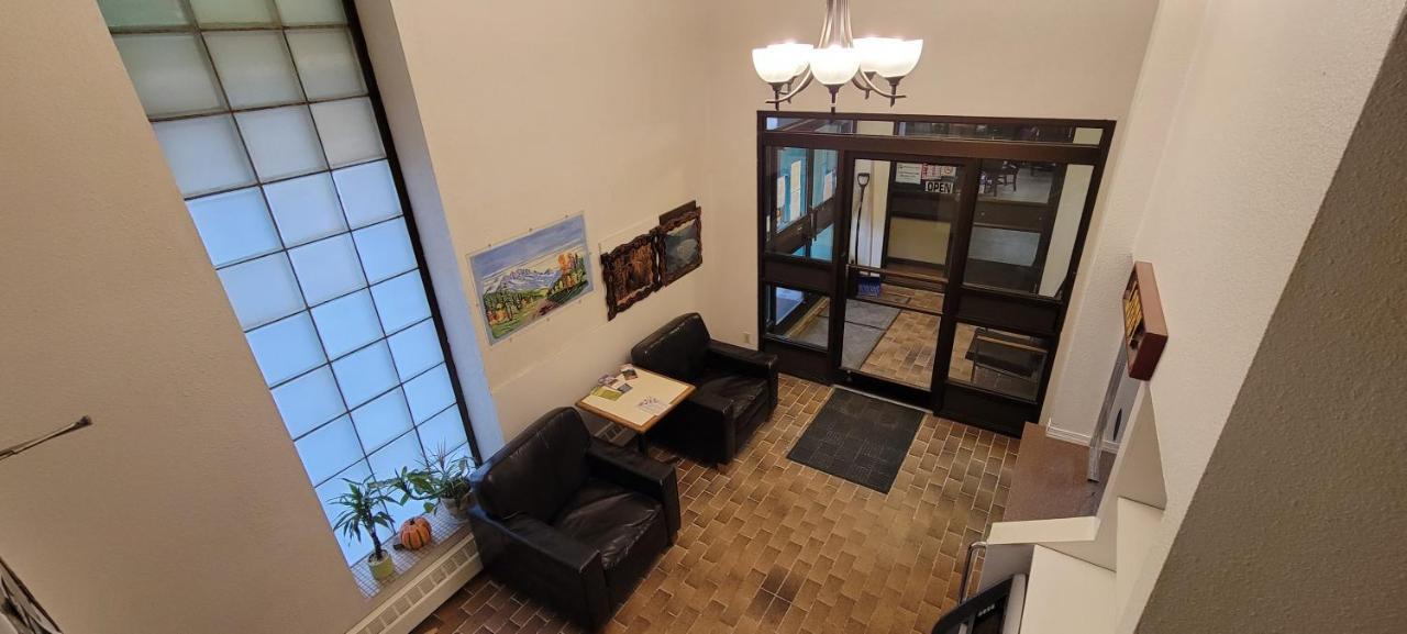 The Cosmopolitan Hotel Blairmore Экстерьер фото